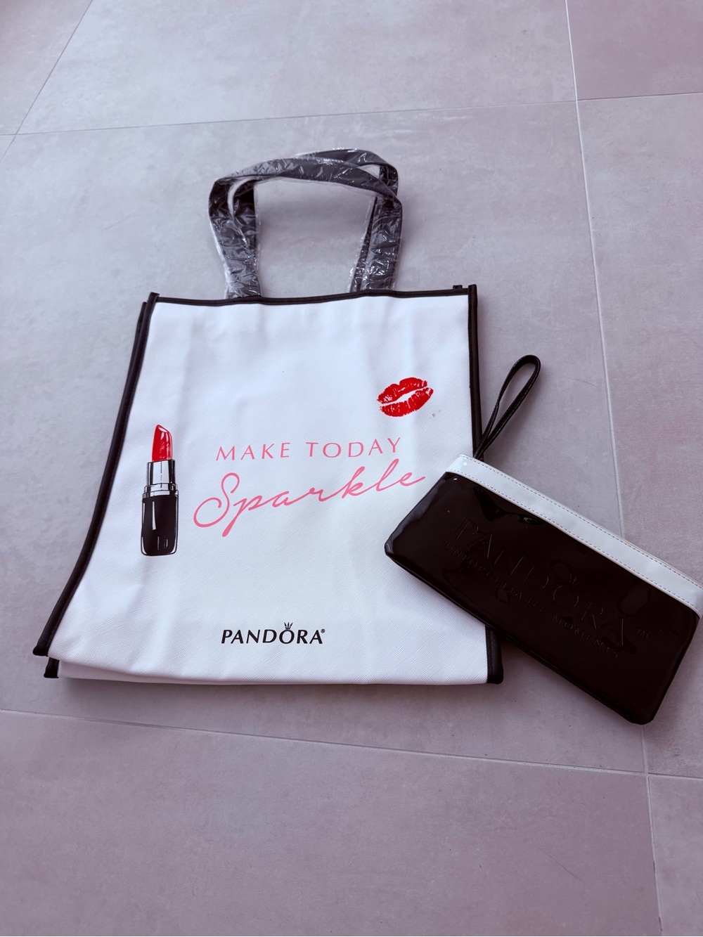 Pandora New Fashion Bag & Make -Up black Bag.